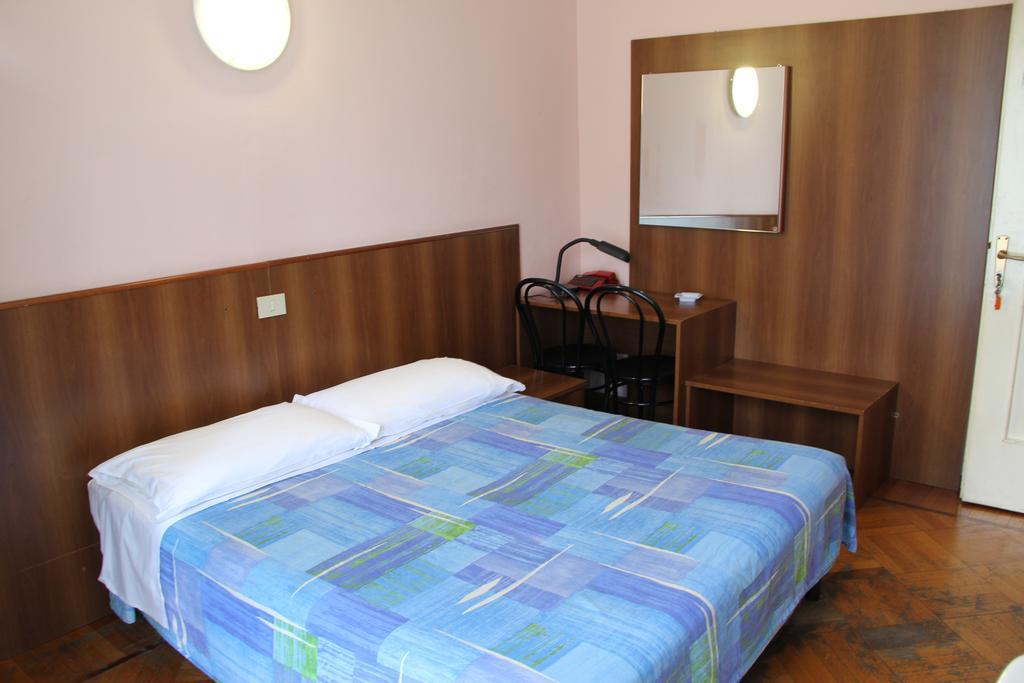 Hotel Rallye — Foto 1