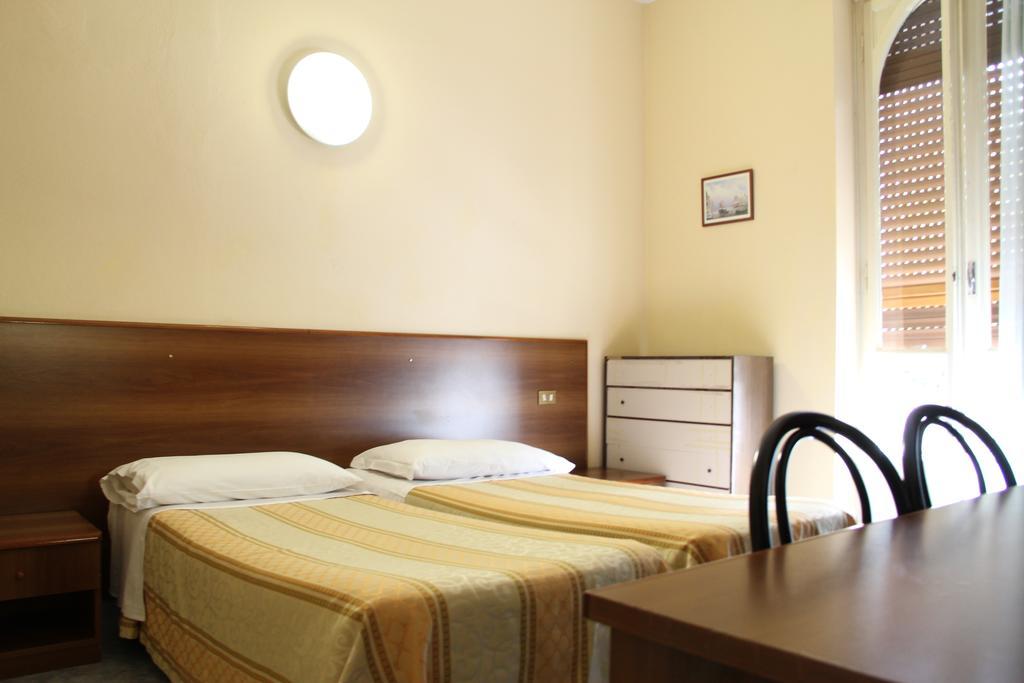 Hotel Rallye — Foto 2